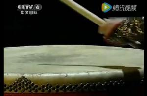 我校学员释小福、原名赵一龙随少林寺武僧团出访俄罗斯参加中国旅游年大型节目，受国家主席习近平和俄罗斯总统普京高度赞扬。