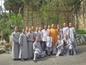 我校学员赵一龙随少林寺武僧团出访台湾