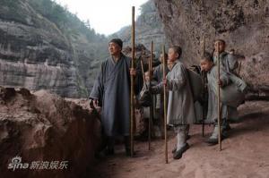 我校学员宋健与影星成龙《新少林寺》剧照